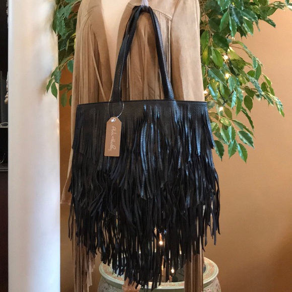 Pink Haley Handbags - 🎉BIG SALE!!🎉🎉 BLACK FAUX LEATHER FRINGE PURSE!